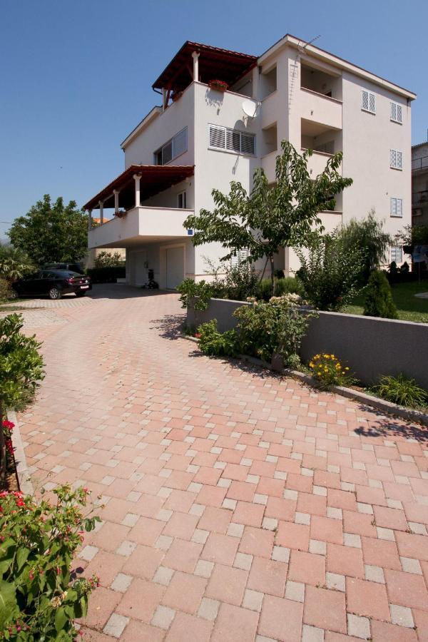 Luxury Apartments Elizabeth Podstrana Exterior photo
