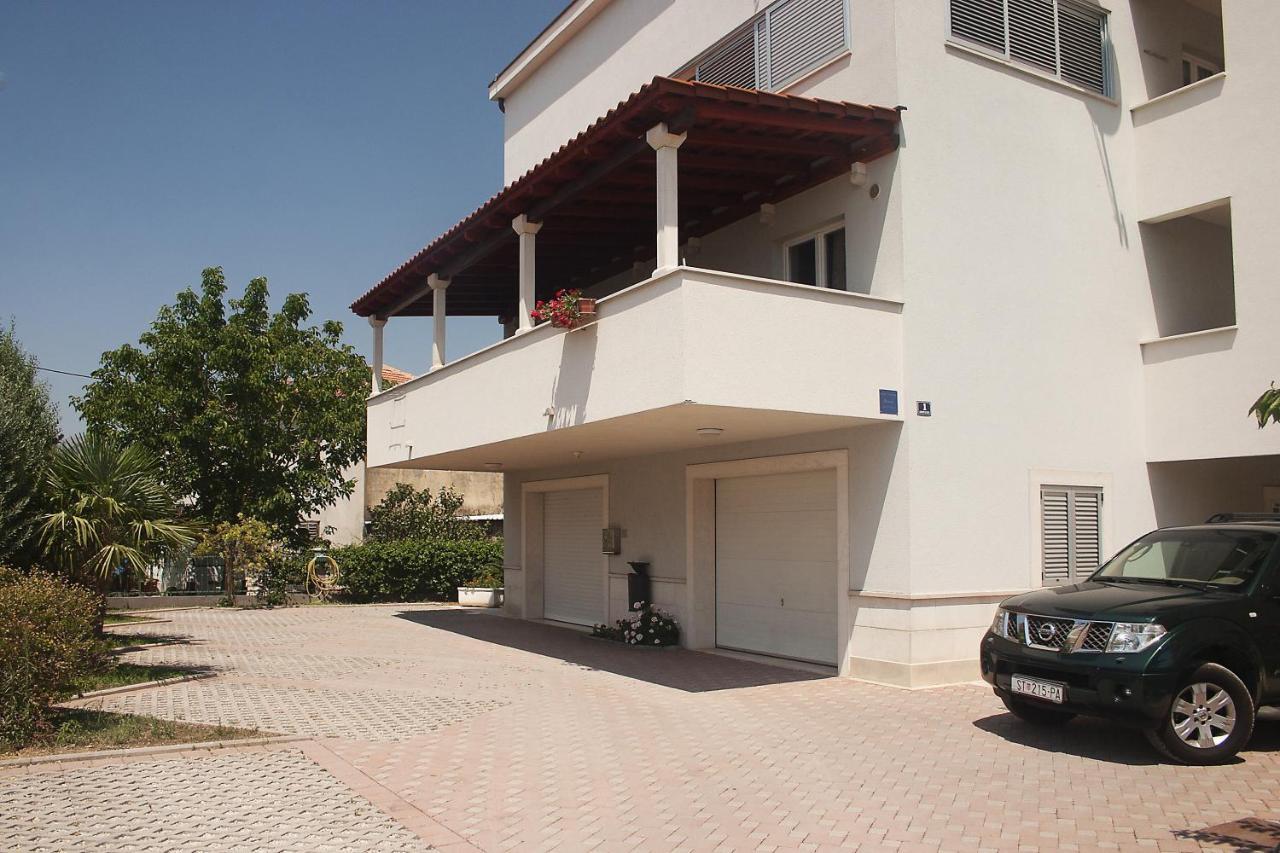 Luxury Apartments Elizabeth Podstrana Exterior photo
